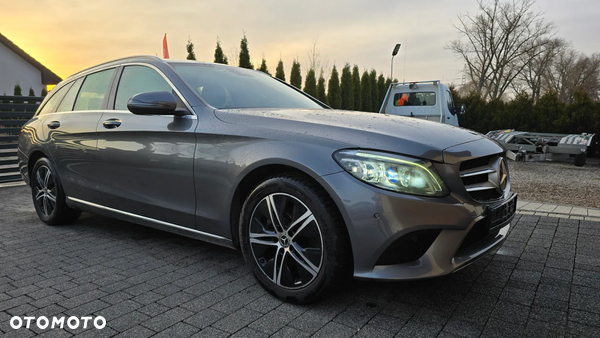 Mercedes-Benz Klasa C 180 T 9G-TRONIC Avantgarde