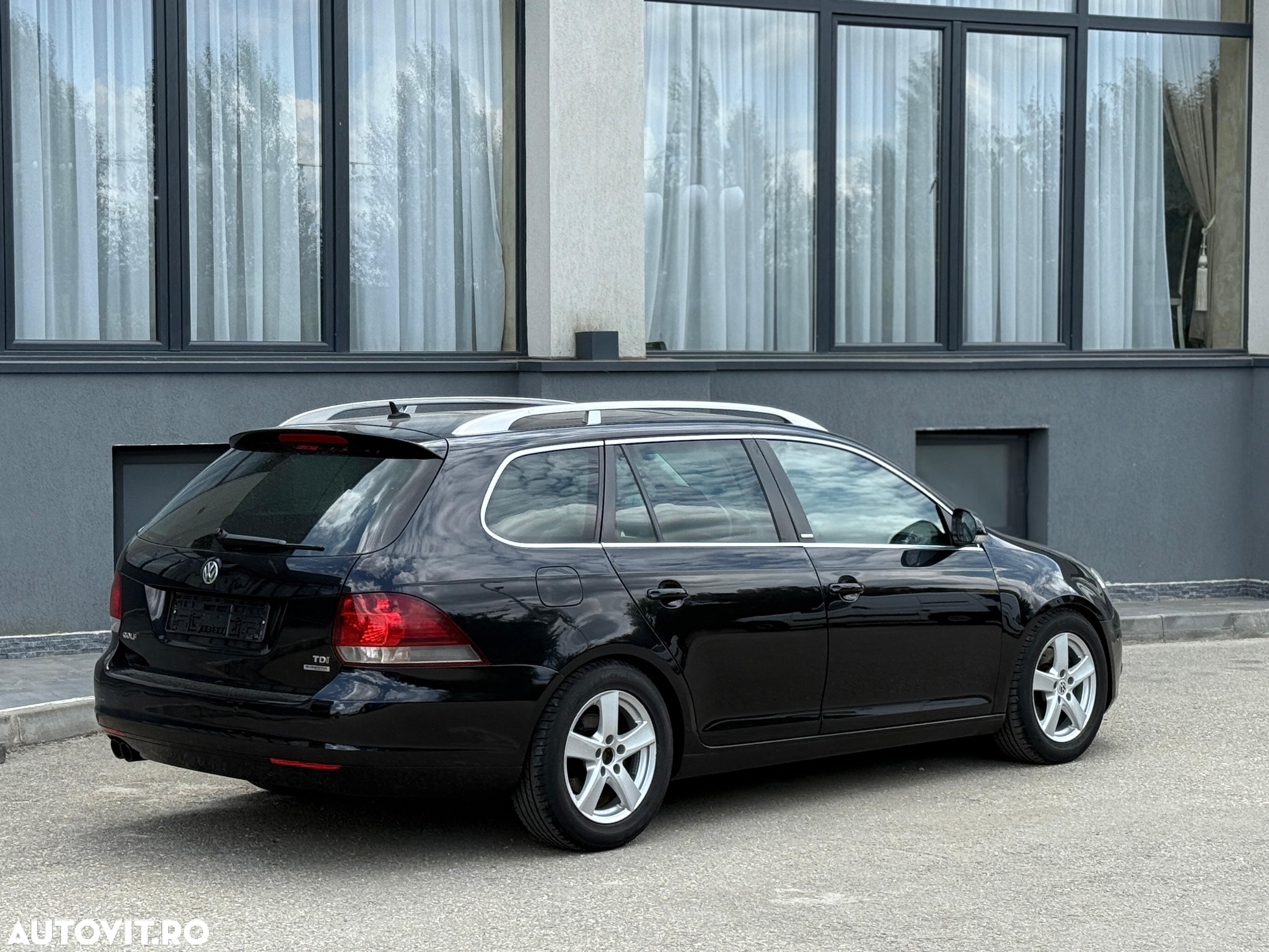 Volkswagen Golf 2.0 TDI DPF Style - 12
