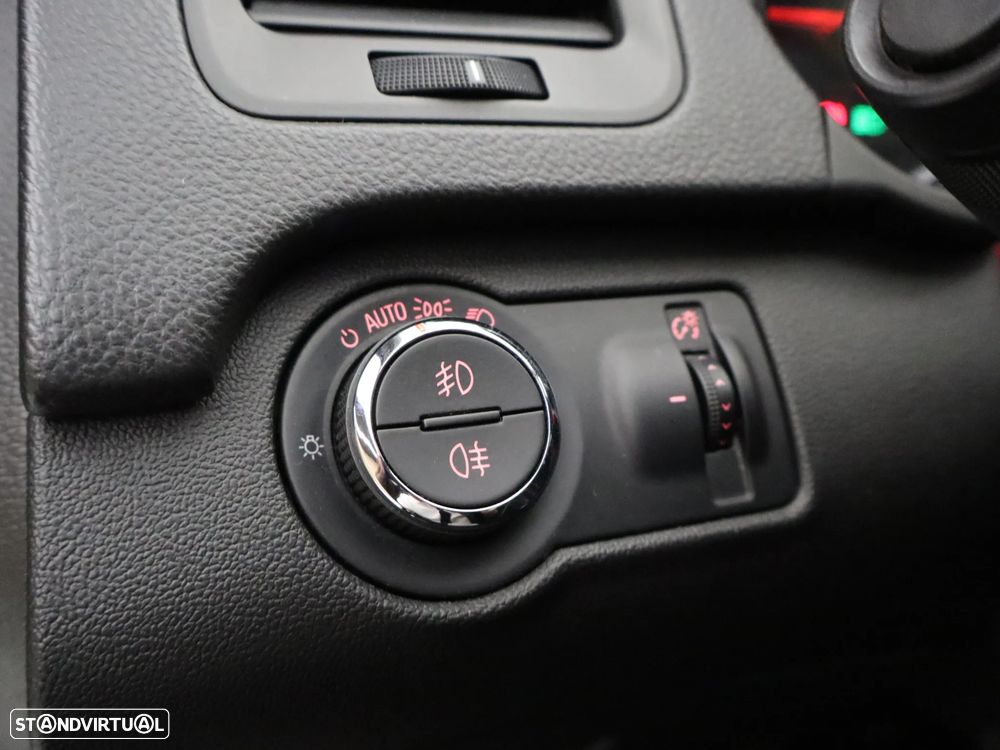 Opel Insignia 2.0 CDTi Cosmo S/S - 23