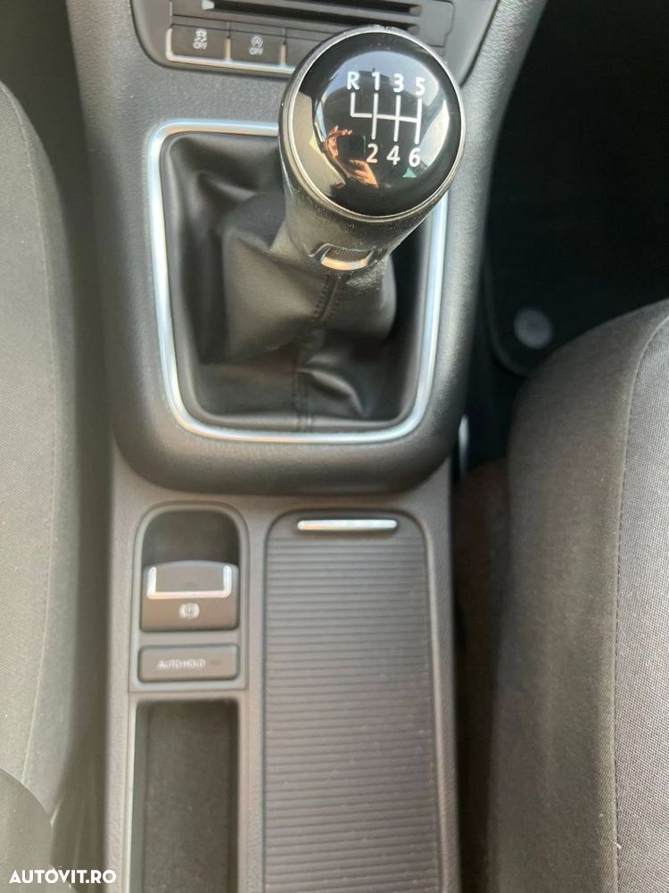 Volkswagen Tiguan - 33