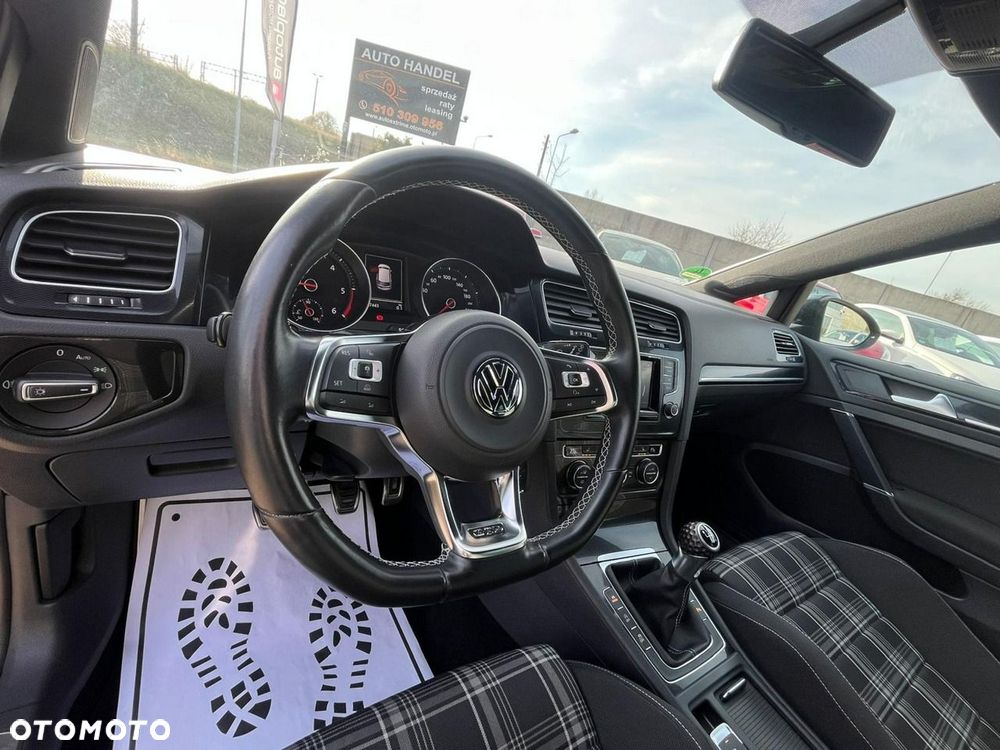 Volkswagen Golf 2.0 TDI BMT GTD - 15