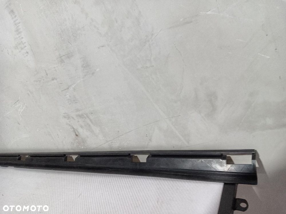 ŚLIZG LISTWY PROGOWEJ PRZÓD PRZEDNI PRAWY MERCEDES GLE W167 A1676988101 - 7
