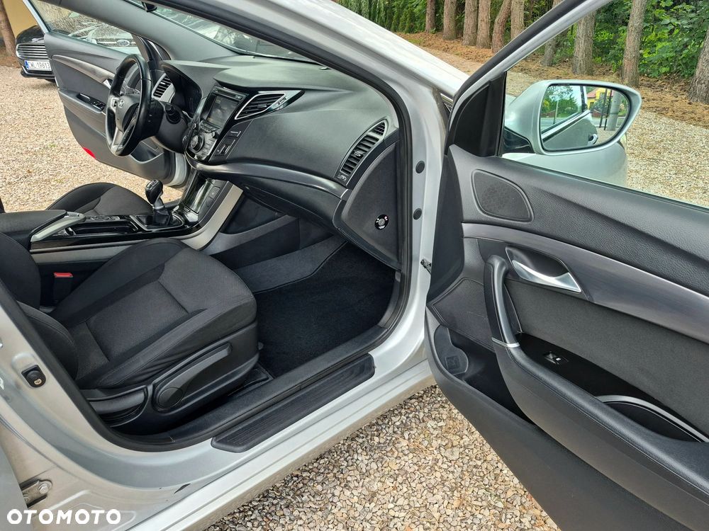 Hyundai i40 i40cw 1.6 Fifa World Cup Edition - 15