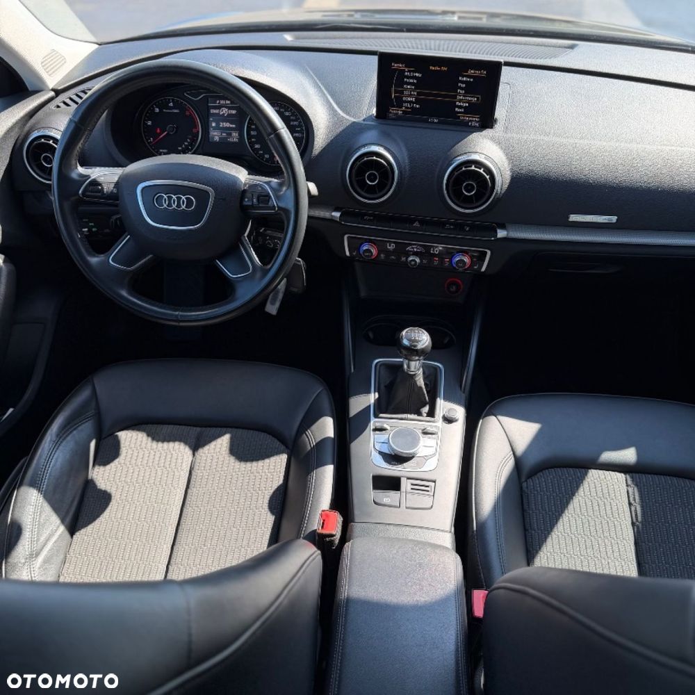 Audi A3 Sportback - 32