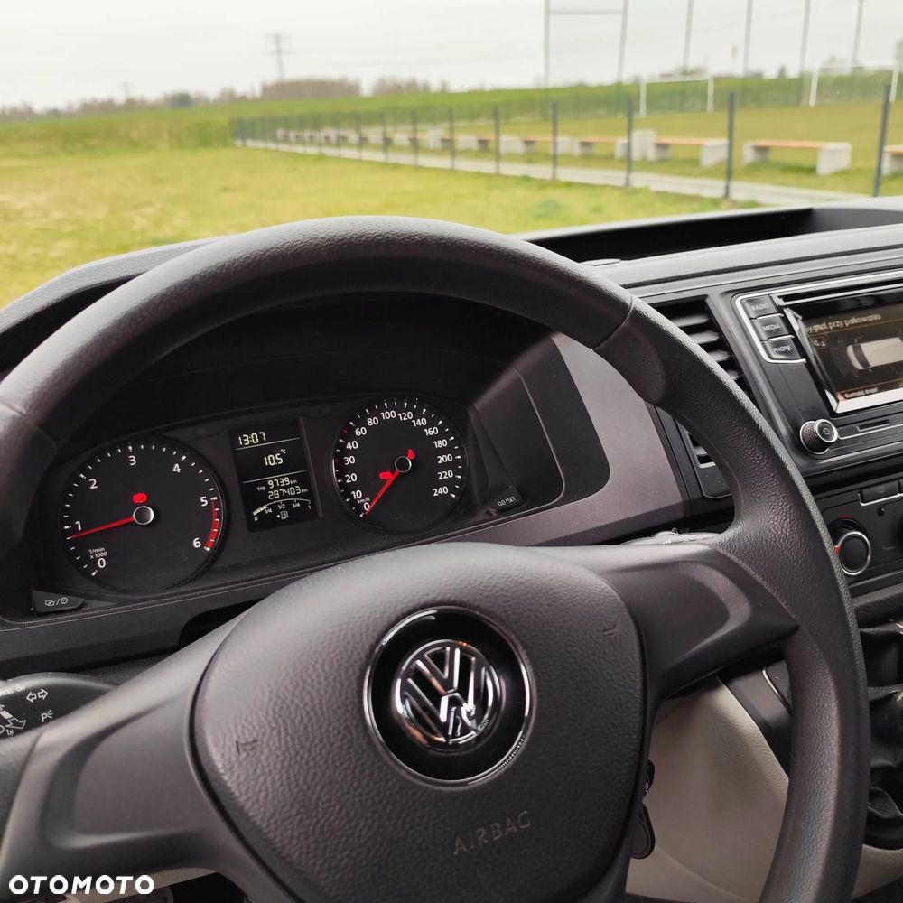 Volkswagen Transporter - 11