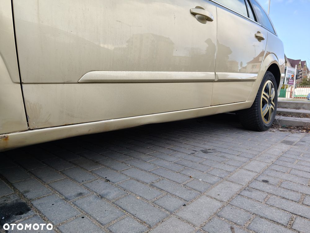 Opel Astra 1.7 CDTI Essentia - 17