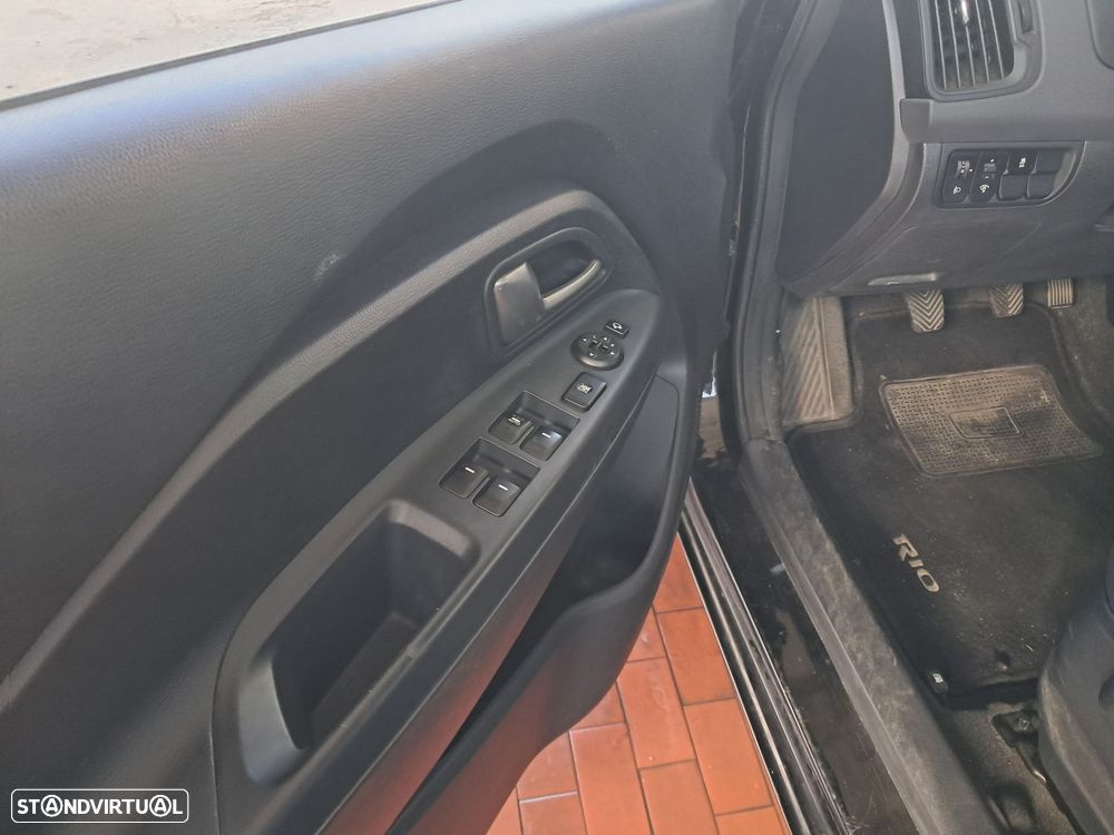 Kia Rio 1.2 CVVT LX - 3