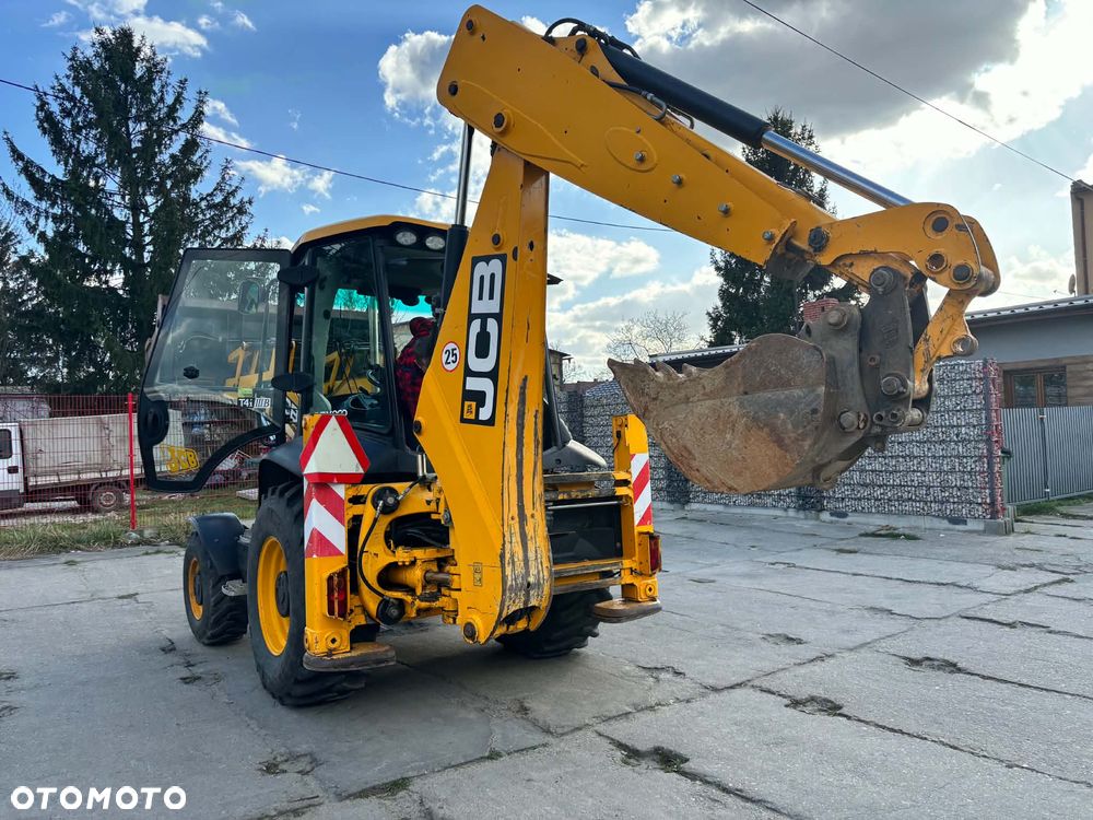 JCB 3CXeco - 11