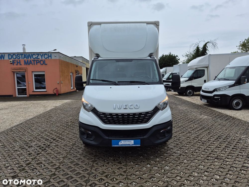 Iveco Daily 35S14 2.3 HPi Hi-Matic, kontener 8PAL, klima - 2
