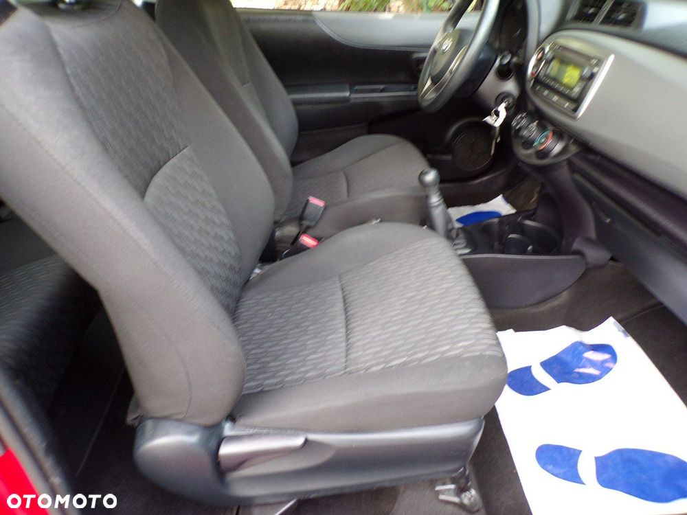 Toyota Yaris - 24