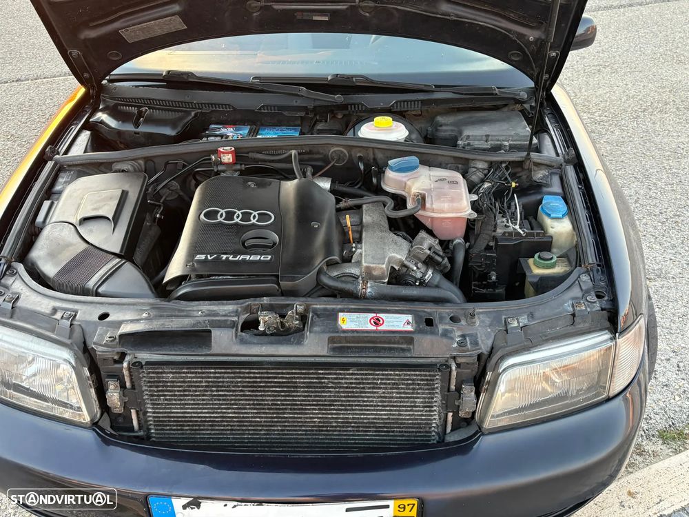 Audi A4 Avant 1.8 Turbo Sport - 16