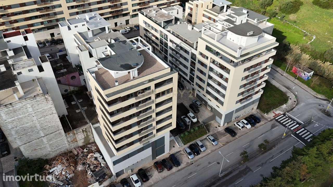 Apartamento T3 novo a estrear, com 117 m², Santo António dos Cavaleiro - Grande imagem: 2/46