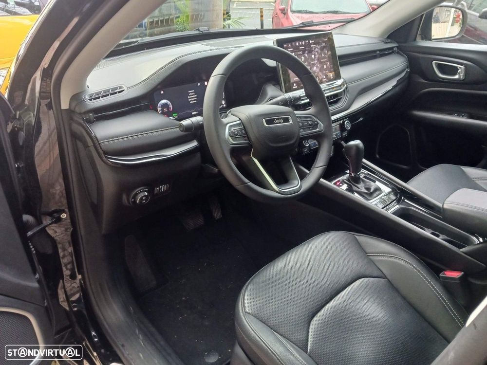 Jeep Compass 1.5 TG e-Hybrid Summit DCT - 32