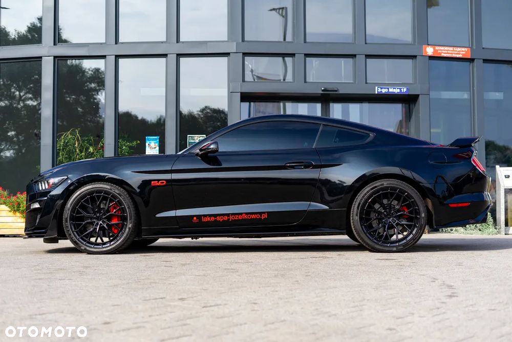 Ford Mustang - 16