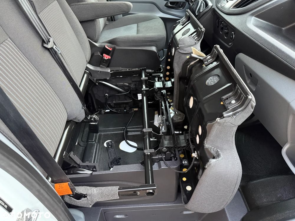 Ford Transit 2,2 L2H3 - 32