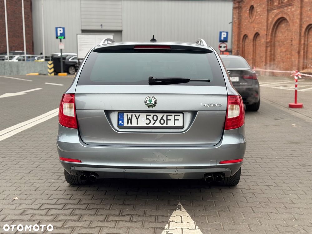 Skoda Superb 2.0 TSI DSG Exclusive - 6