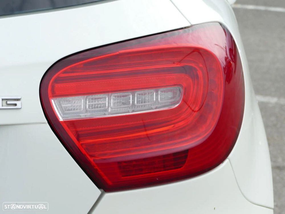 Mercedes-Benz A 180 d AMG Line - 9