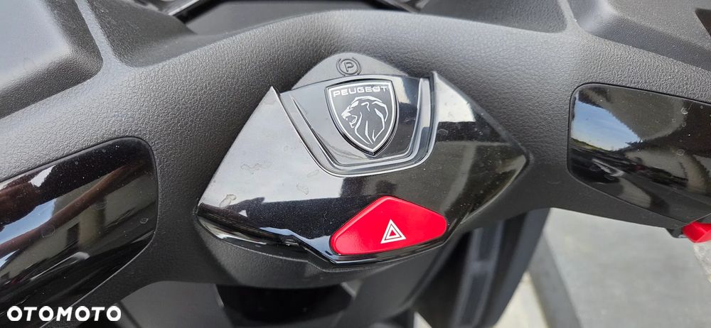 Peugeot Metropolis - 7