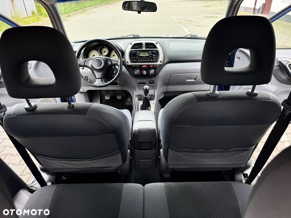 Toyota RAV4 4x4 Edition - 21