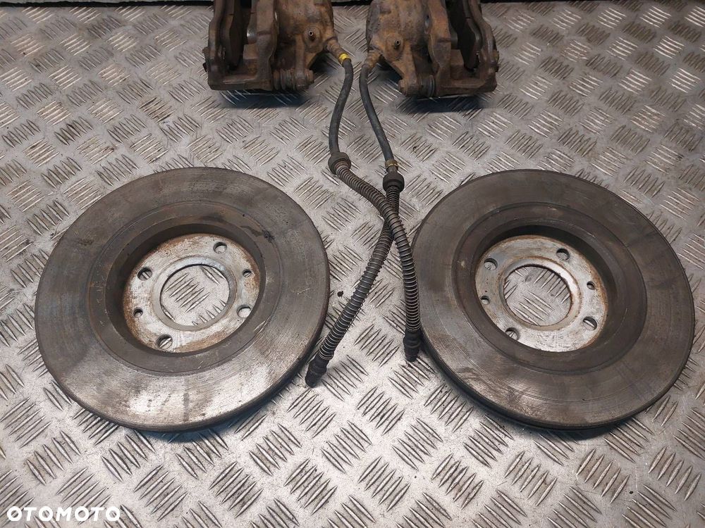 TARCZE HAMULCOWE PRZÓD + KLOCKI + ZACISKI PEUGEOT PARTNER I LIFT - 2