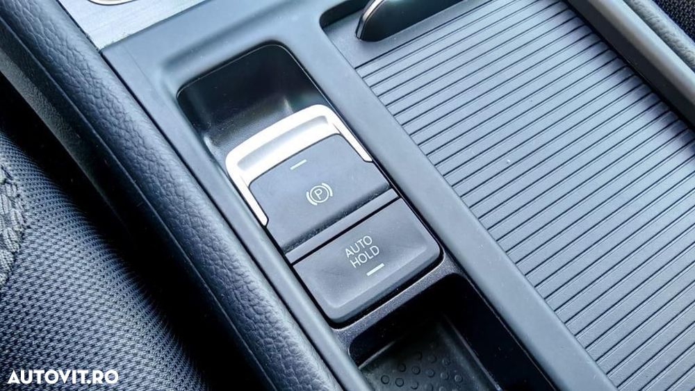 Volkswagen Golf - 21