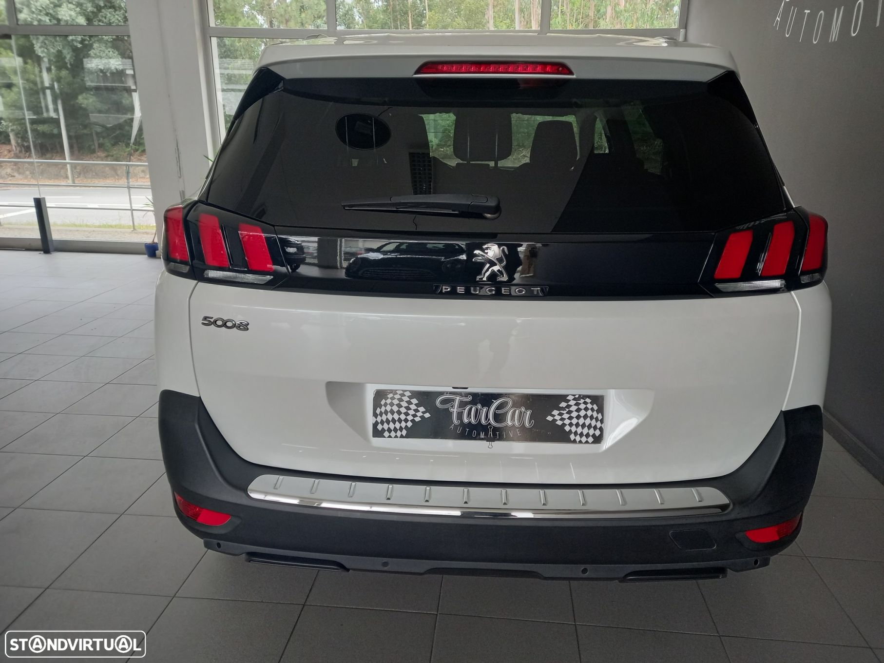 Peugeot 5008 1.5 BlueHDi Allure EAT8 - 5