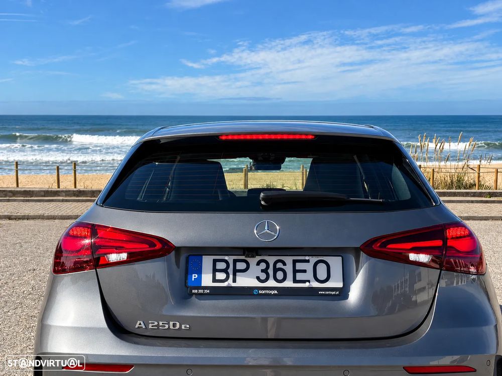 Mercedes-Benz A 250 e - 13