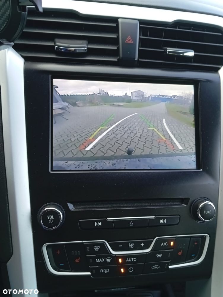 Ford Fusion - 22