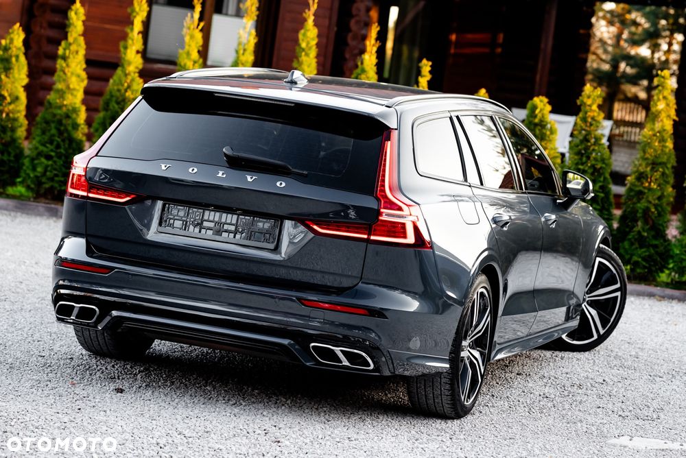 Volvo V60 B5 B R-Design - 10