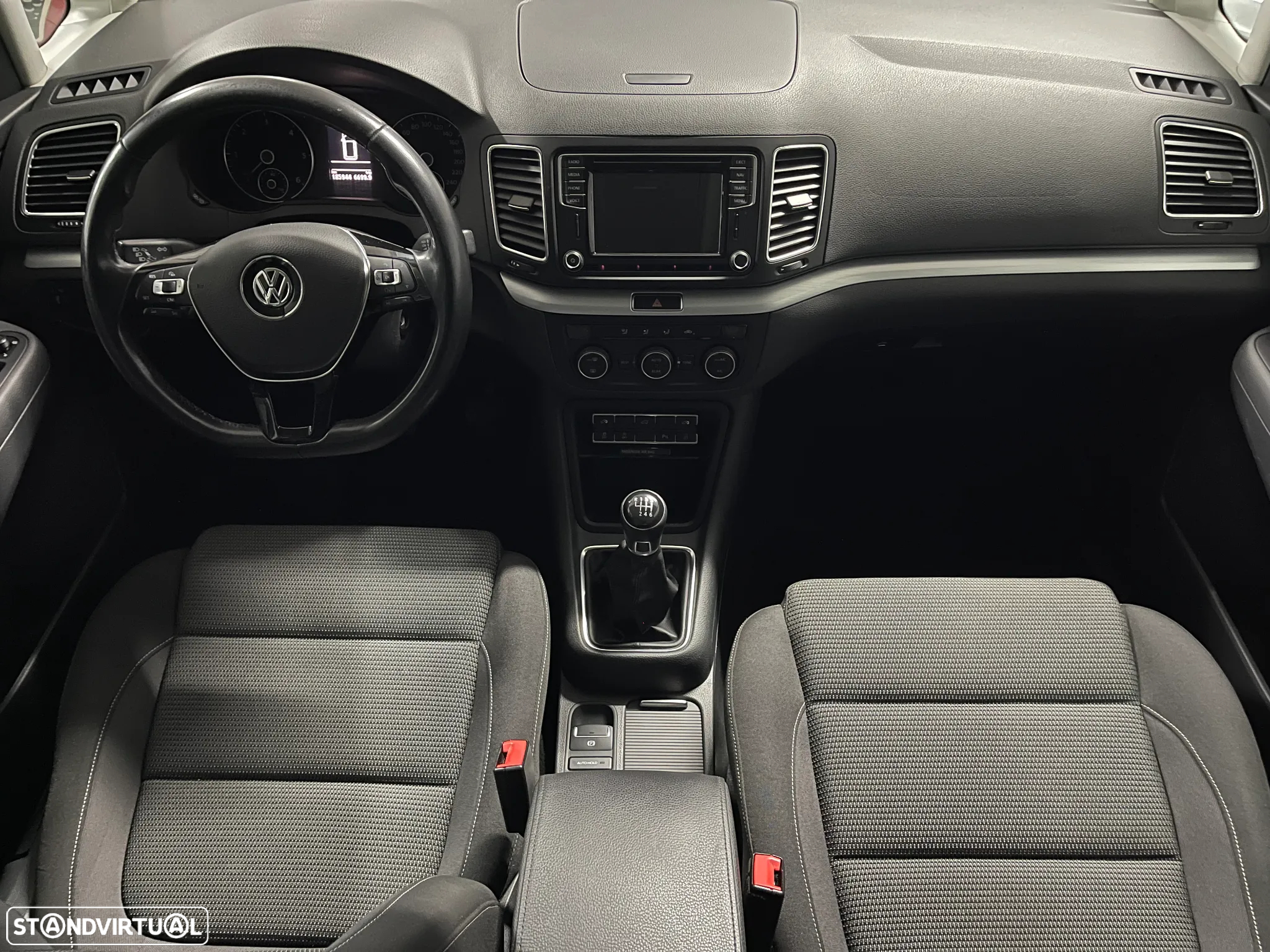 VW Sharan 2.0 TDI Confortline - 28