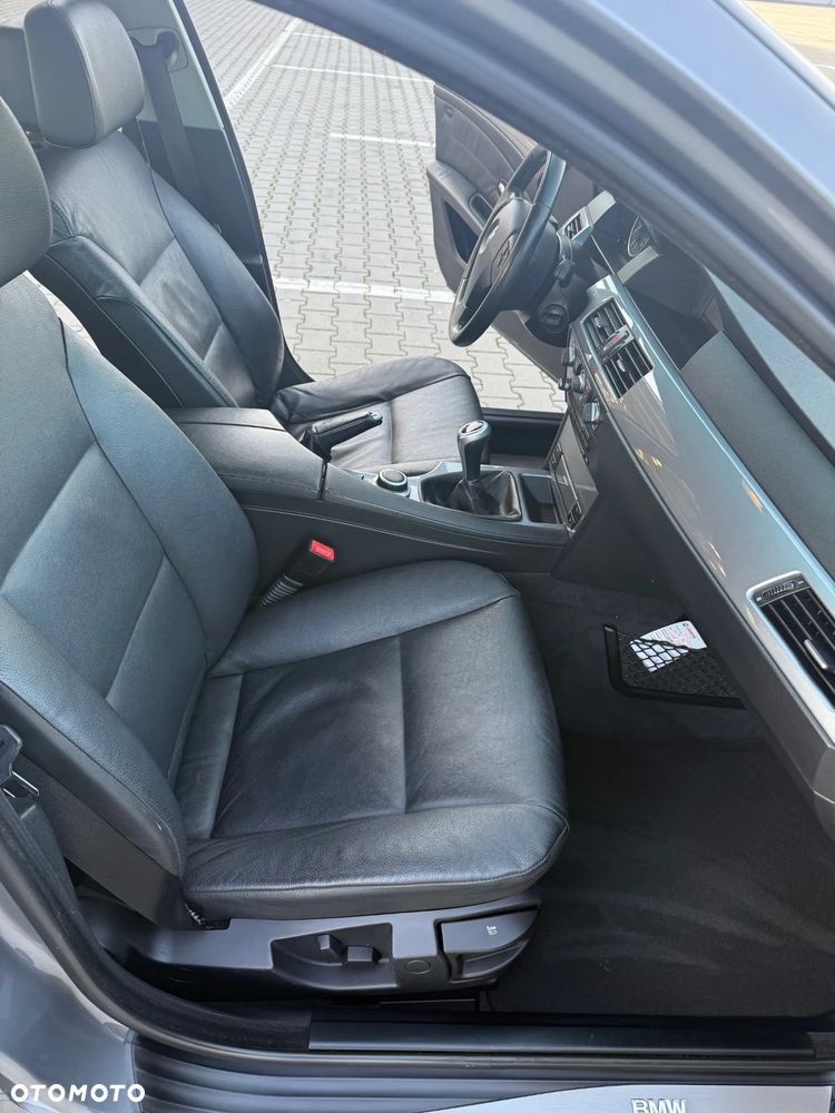 BMW Seria 5 520d - 11