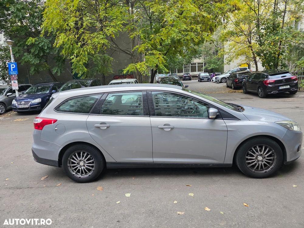 Ford Focus 1.6 TDCI DPF Sport - 3