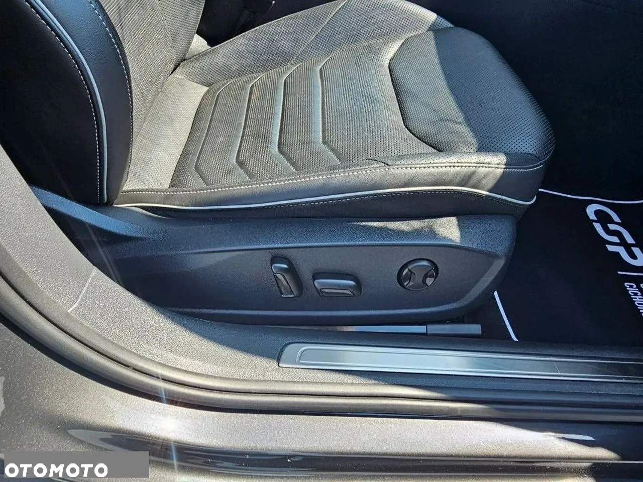 Volkswagen Arteon 2.0 TSI 4Motion R-Line Edition DSG - 25
