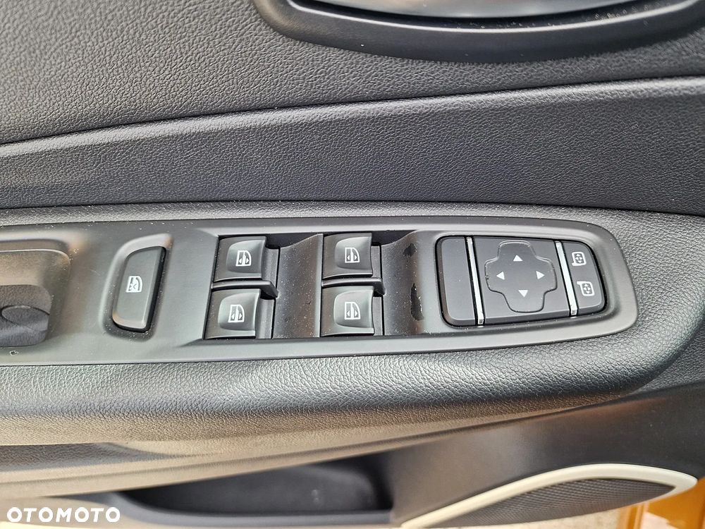 Renault Captur - 12