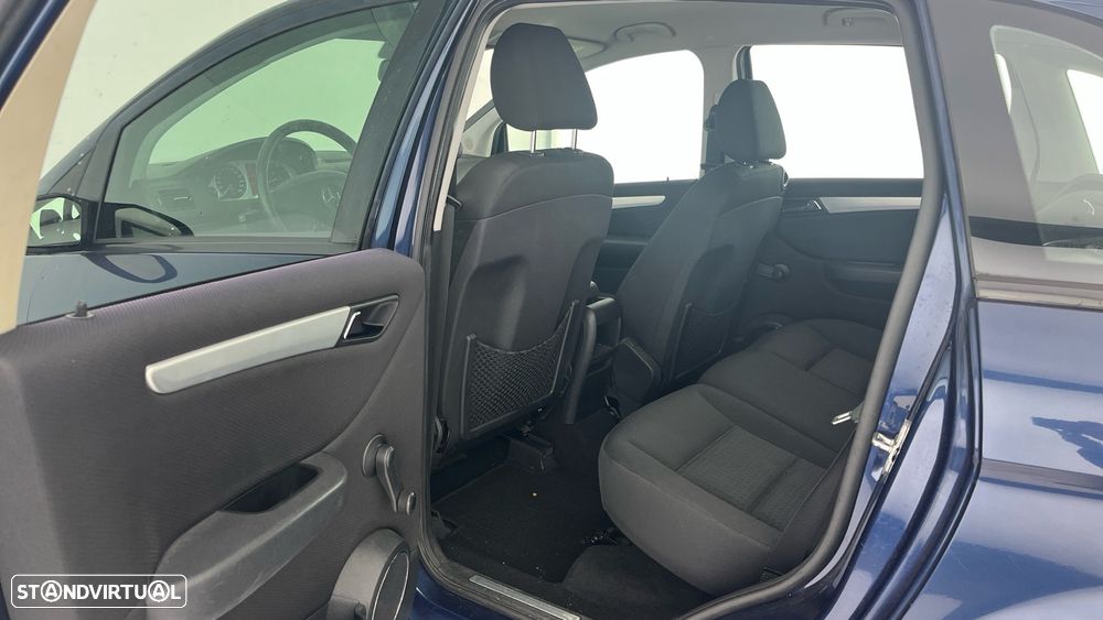 Mercedes-Benz B 150 Standard - 10