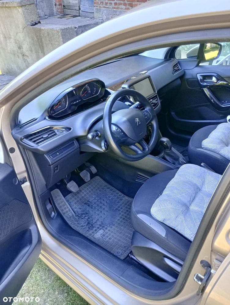 Peugeot 208 1.4 VTi Active - 12