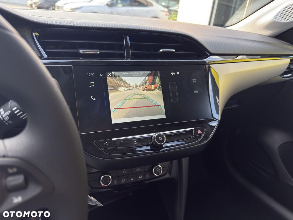 Opel Corsa 1.2 T Edition S&S - 26