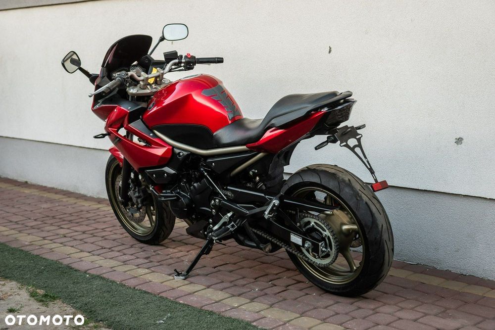 Yamaha XJ - 4