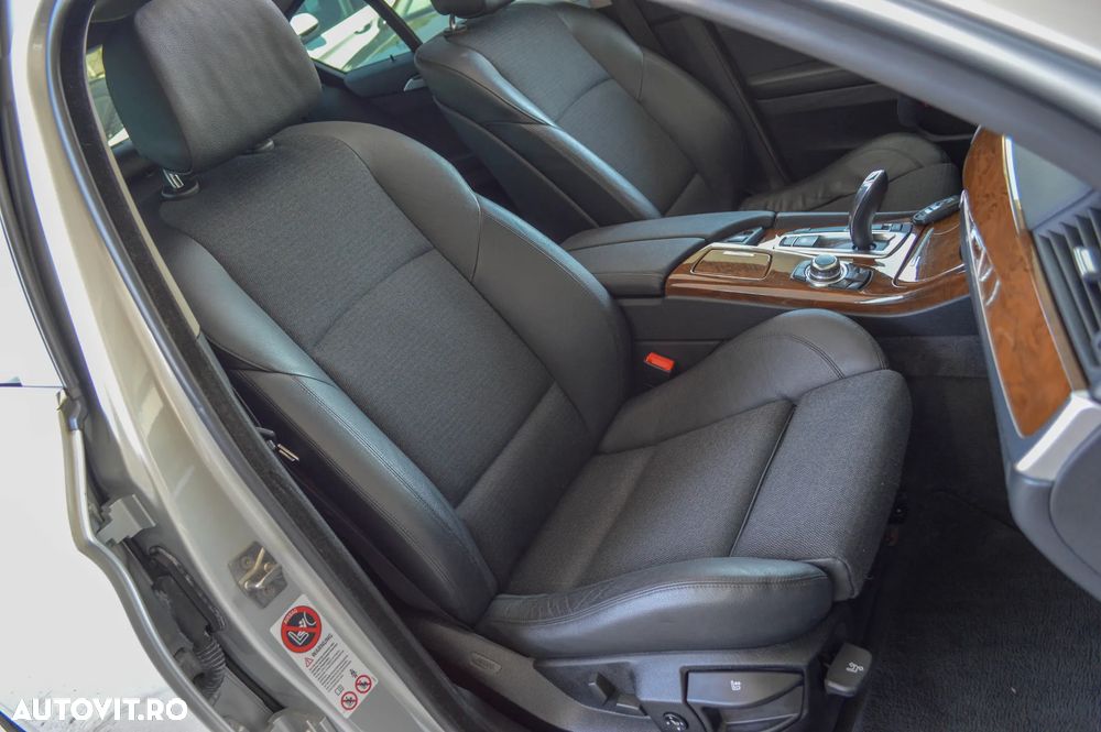 BMW Seria 5 520d Aut. BluePerformance - 38