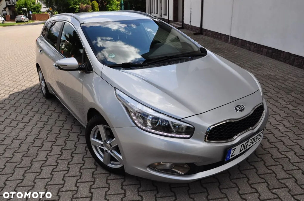 Kia Ceed 1.6 GDI ISG Spirit - 17