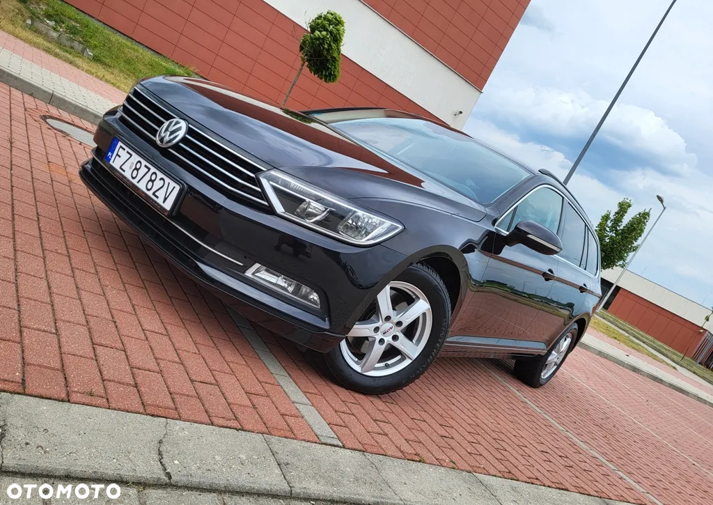 Volkswagen Passat 2.0 TDI BMT Comfortline DSG - 2