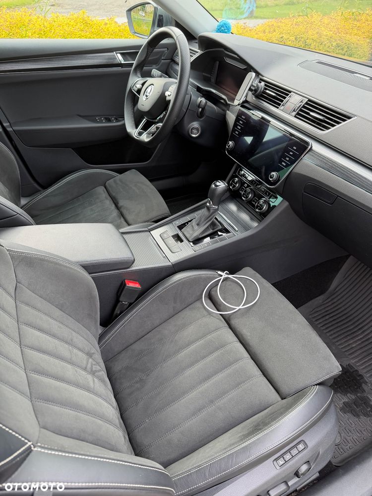 Skoda Superb 2.0 TDI SCR Style DSG - 9