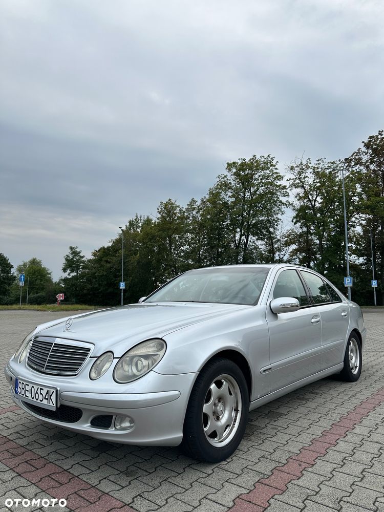Mercedes-Benz Klasa E 200 CDI Classic - 16