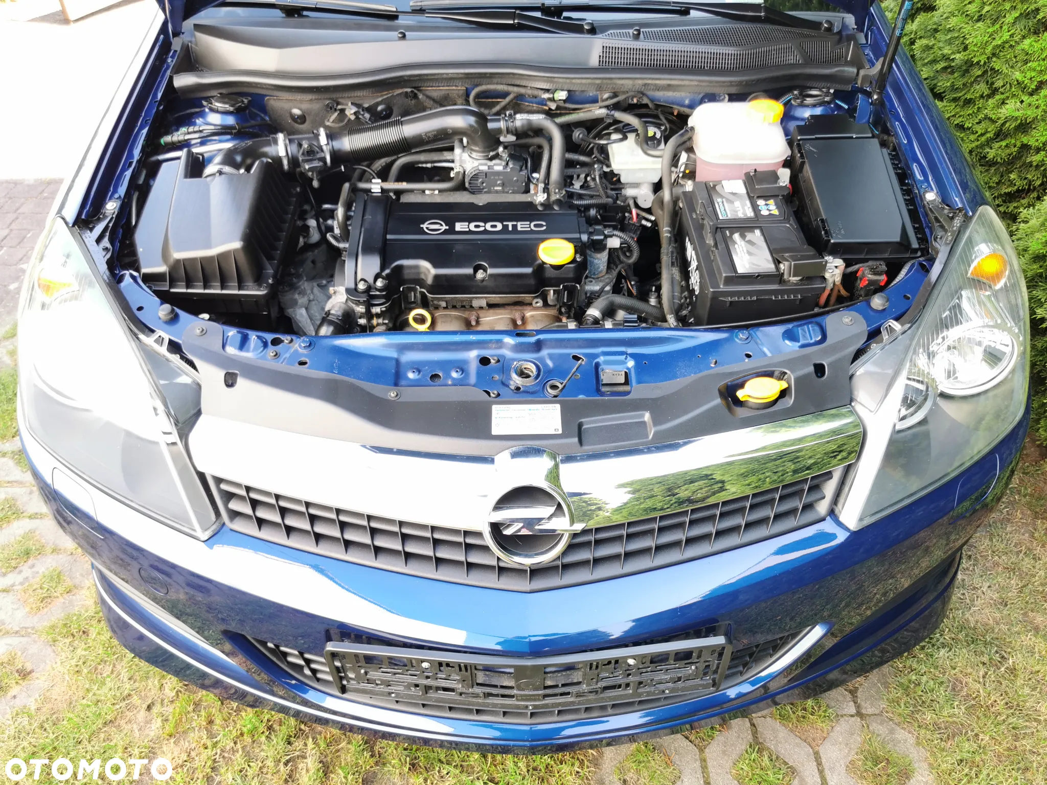 Opel Astra III GTC 1.4 Cosmo - 32