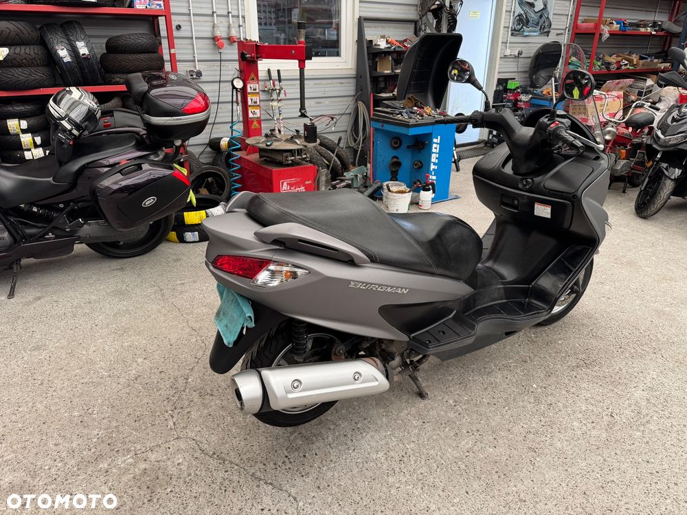 Suzuki Burgman - 7