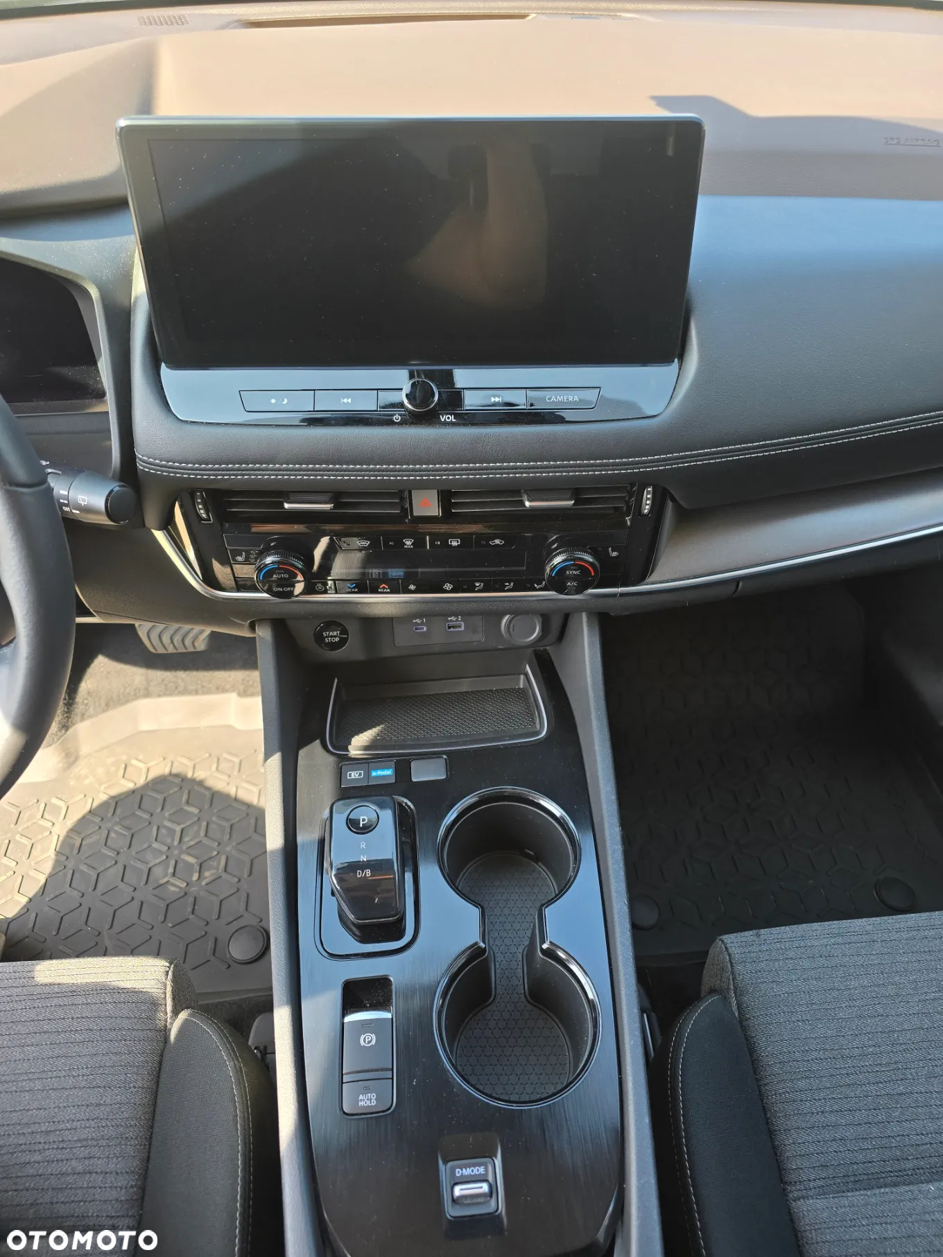 Nissan X-Trail 1.5 VC-T e-POWER N-Connecta 2WD - 13