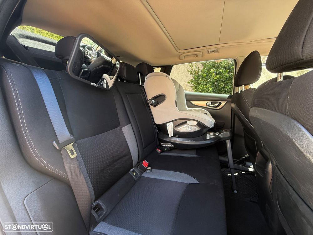 Nissan Qashqai 1.5 dCi N-Connecta - 16