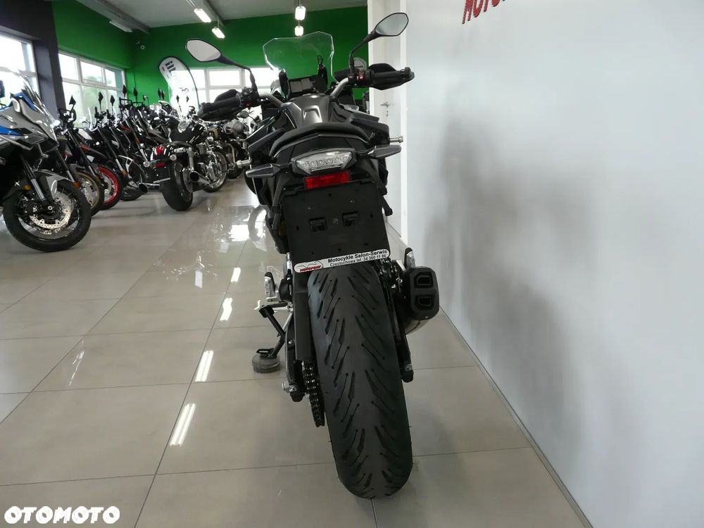 BMW XR - 5