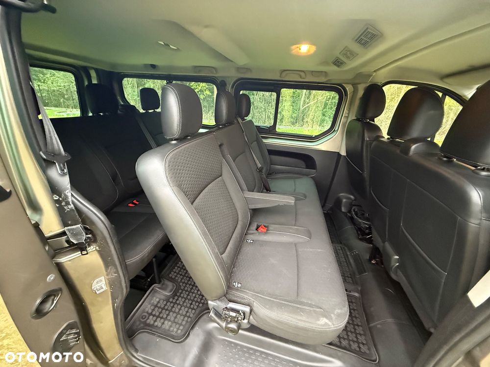 Opel Vivaro L2H1 2,9t Sport - 9