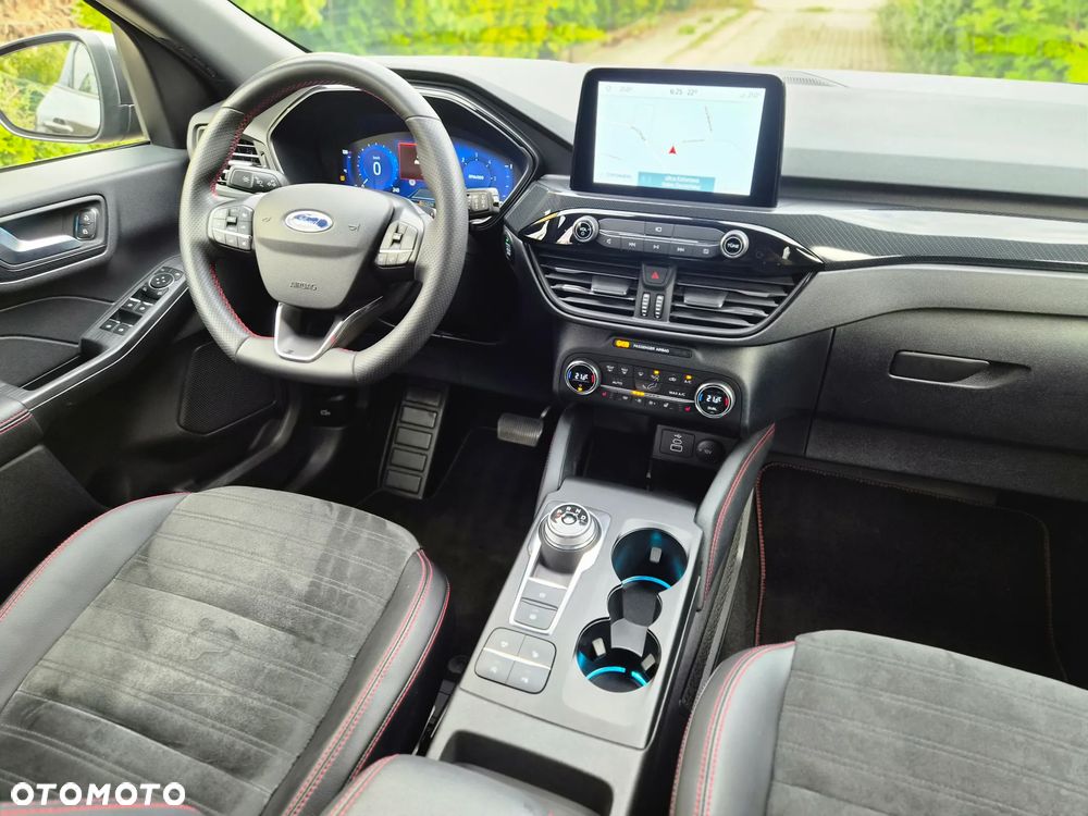 Ford Kuga 2.0 EcoBlue AWD ST-Line - 28